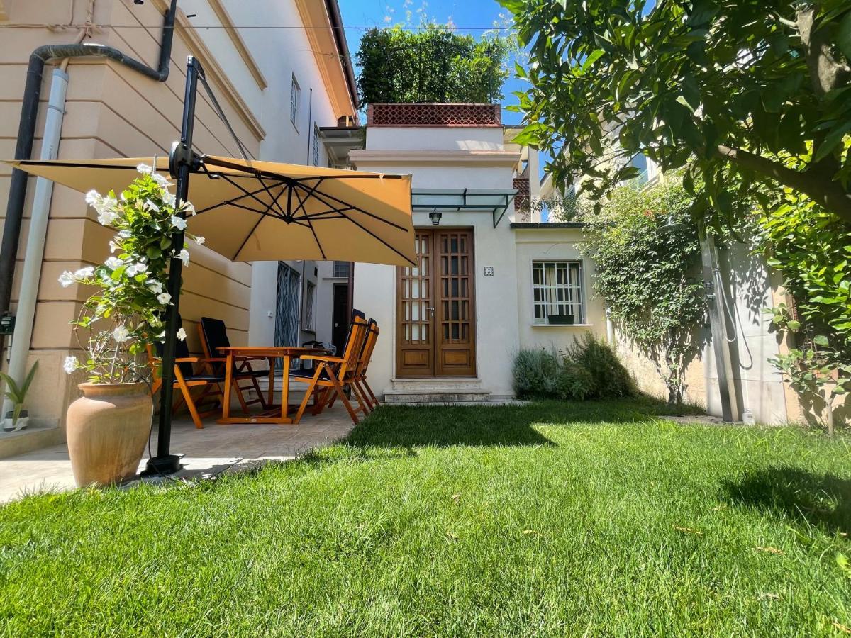 Ferienwohnung Monolocale Pura Vida Viareggio Exterior foto