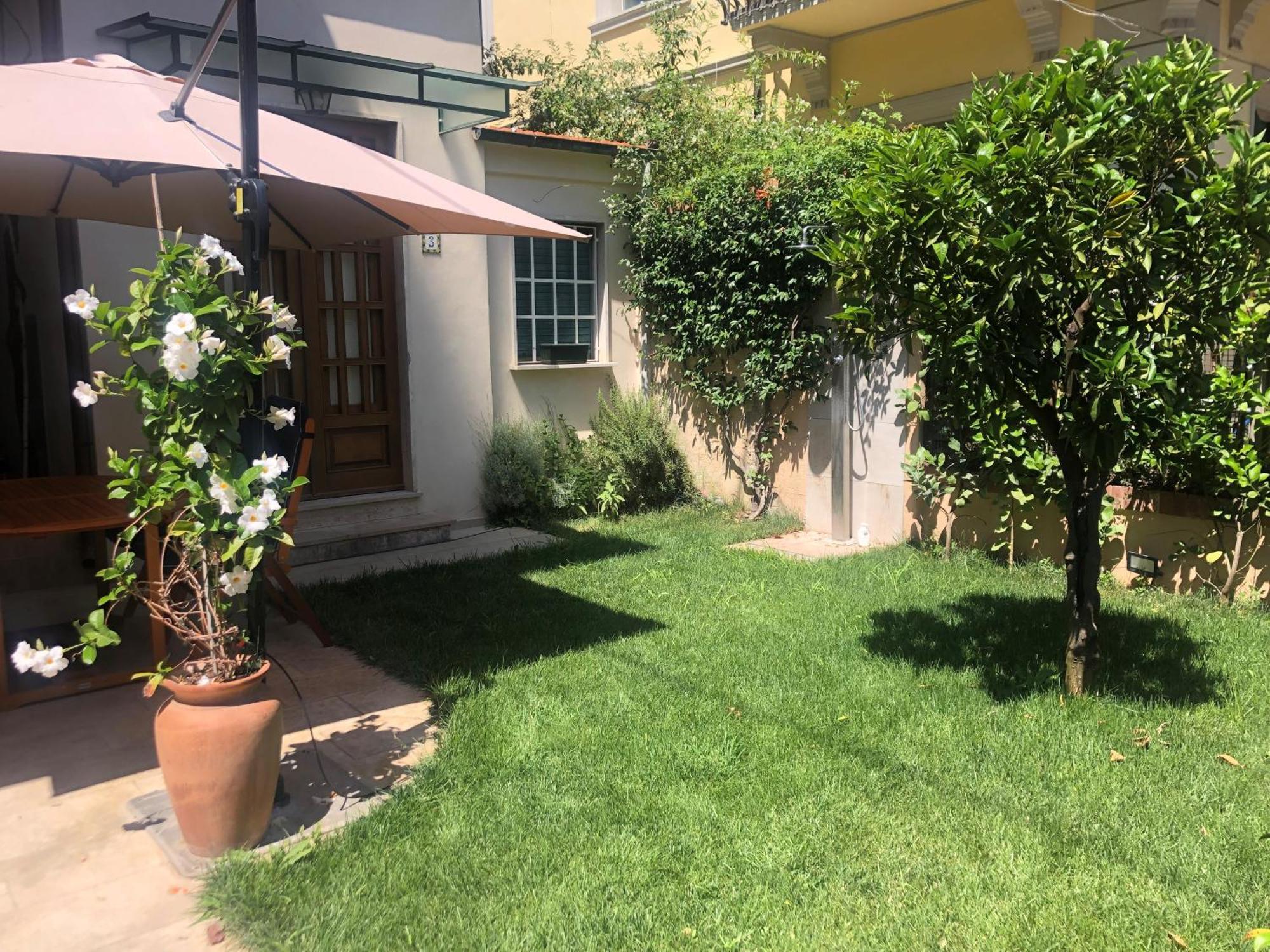 Ferienwohnung Monolocale Pura Vida Viareggio Exterior foto