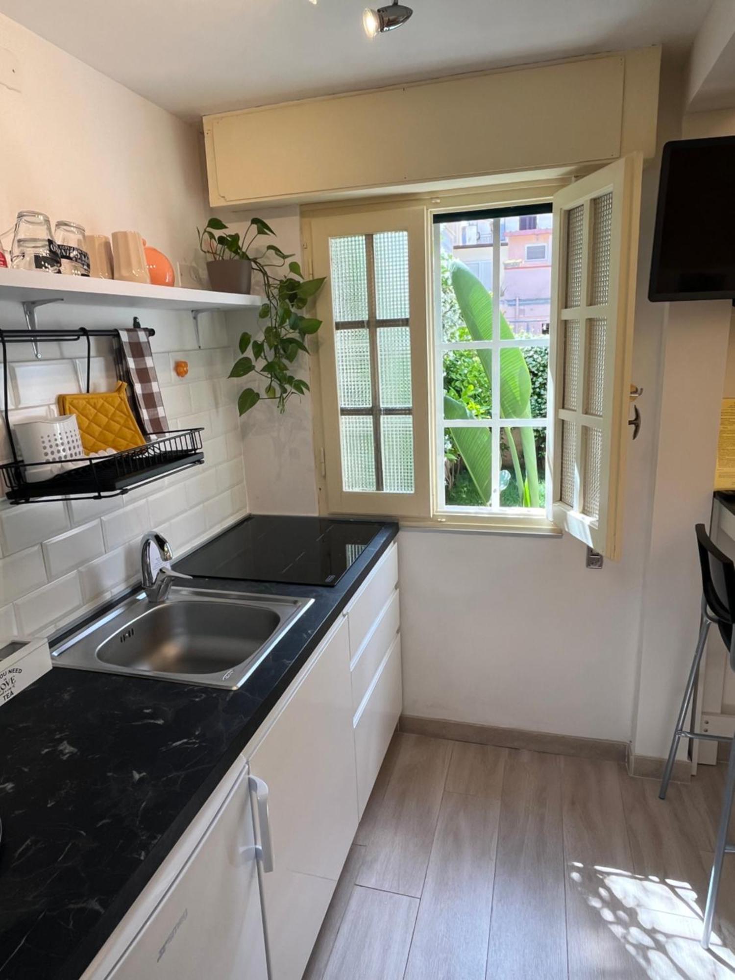 Ferienwohnung Monolocale Pura Vida Viareggio Exterior foto