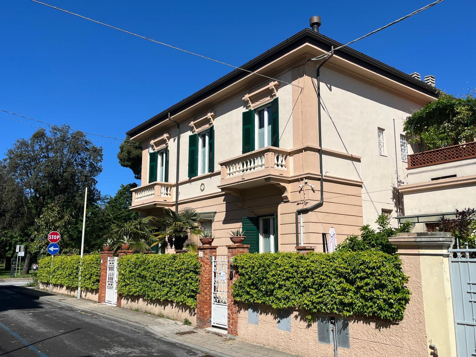 Ferienwohnung Monolocale Pura Vida Viareggio Exterior foto